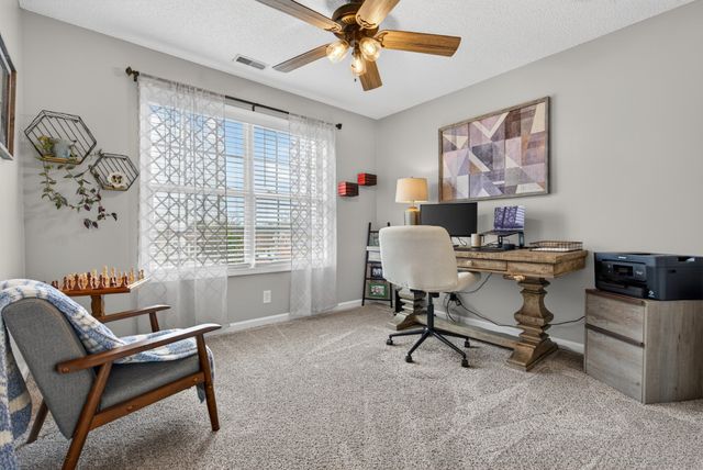 3098 Autumn Bluff Ct, Clarksville, TN 37040