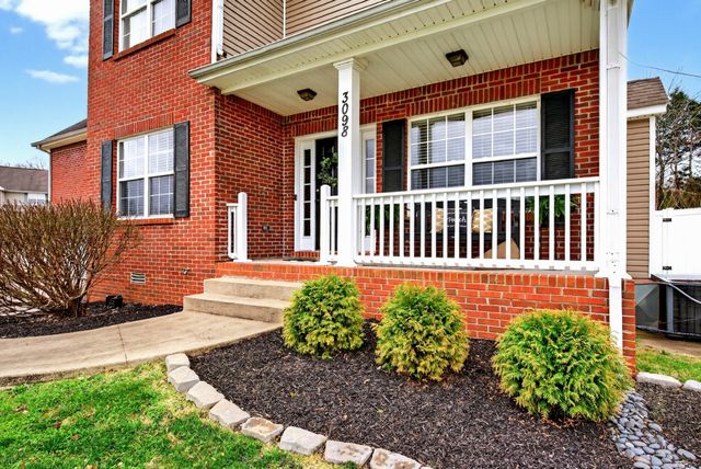 3098 Autumn Bluff Ct, Clarksville, TN 37040