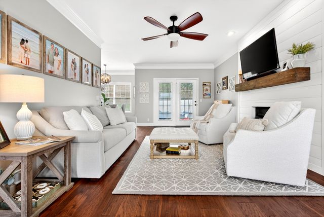 3098 Autumn Bluff Ct, Clarksville, TN 37040