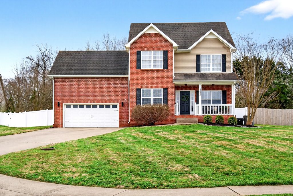 3098 Autumn Bluff Ct, Clarksville, TN 37040