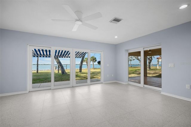 918 EDGEWATER DRIVE, Englewood, FL 34223