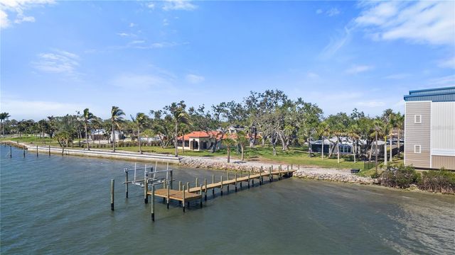 918 EDGEWATER DRIVE, Englewood, FL 34223