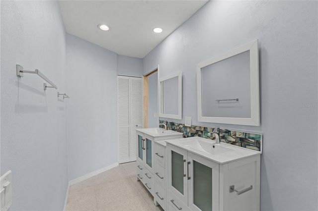 918 EDGEWATER DRIVE, Englewood, FL 34223