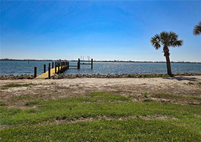 918 EDGEWATER DRIVE, Englewood, FL 34223