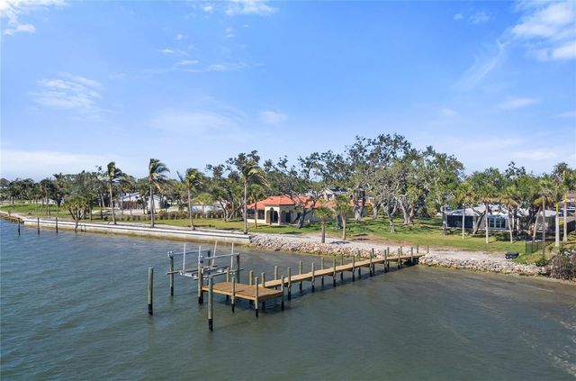 918 EDGEWATER DRIVE, Englewood, FL 34223