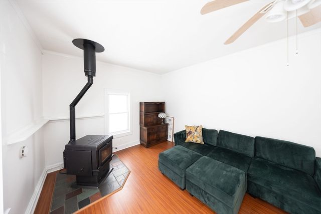 21 Maple St, Bellingham, MA 02019