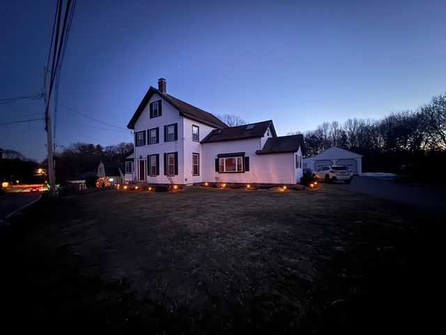 21 Maple St, Bellingham, MA 02019