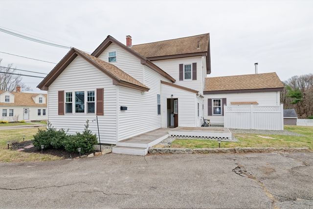 21 Maple St, Bellingham, MA 02019