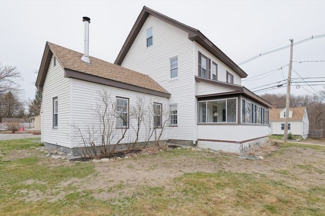 21 Maple St, Bellingham, MA 02019