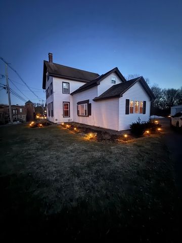 21 Maple St, Bellingham, MA 02019