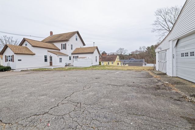 21 Maple St, Bellingham, MA 02019