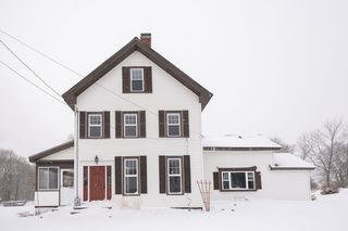 21 Maple St, Bellingham, MA 02019