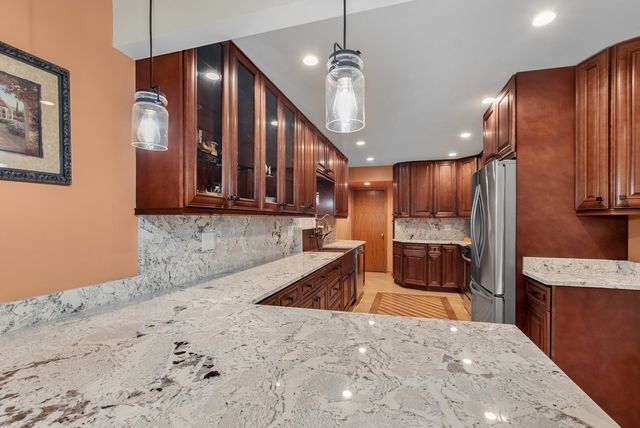 14255 Wedgewood Glens Drive, Orland Park, IL 60462