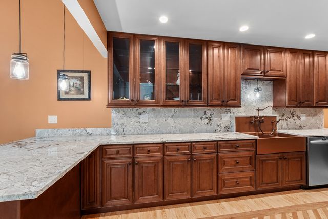 14255 Wedgewood Glens Drive, Orland Park, IL 60462