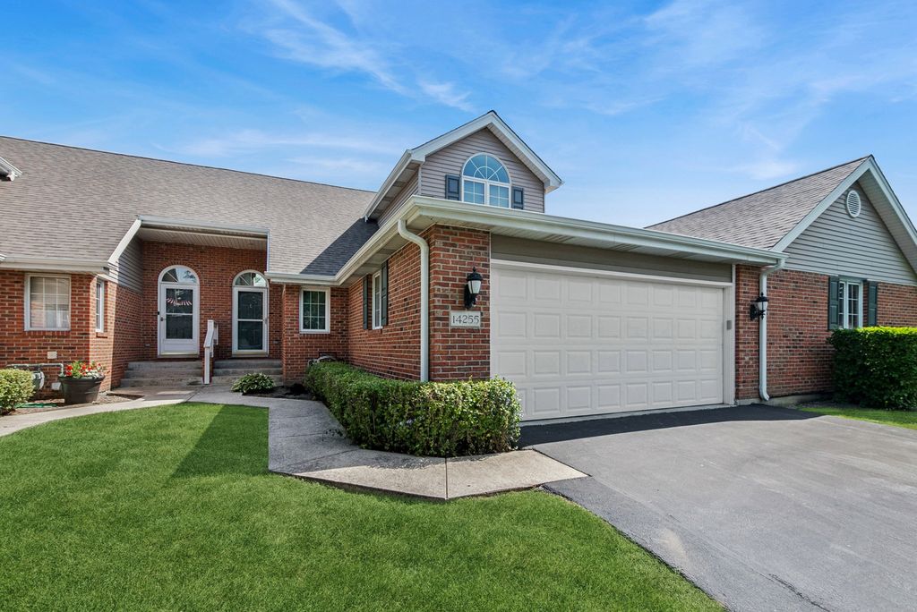 14255 Wedgewood Glens Drive, Orland Park, IL 60462
