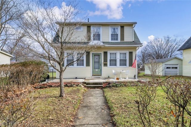 222 Union Street, Wellington, OH 44090