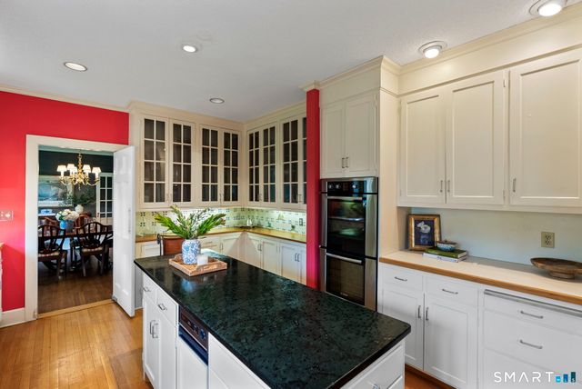 180 Fern Street 2, West Hartford, CT 06119