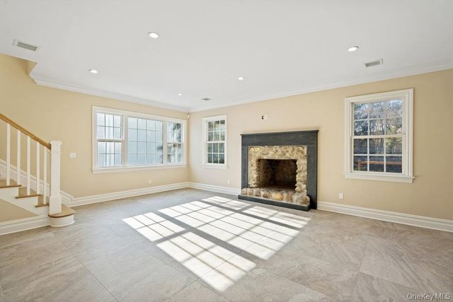 89 Mill River Road, Upper Brookville, NY 11771