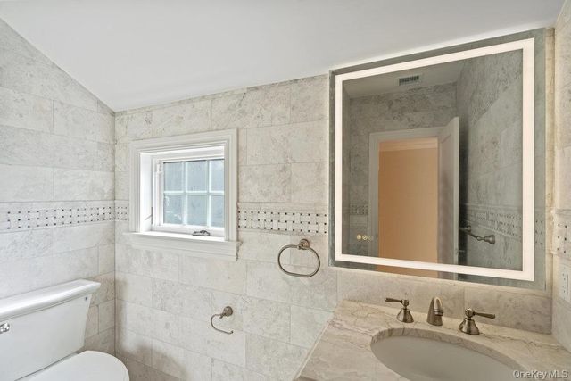 89 Mill River Road, Upper Brookville, NY 11771