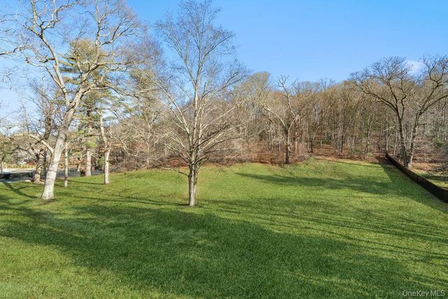 89 Mill River Road, Upper Brookville, NY 11771