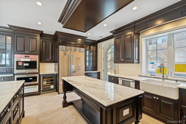 89 Mill River Road, Upper Brookville, NY 11771