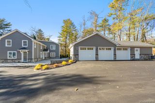 89 Mill River Road, Upper Brookville, NY 11771