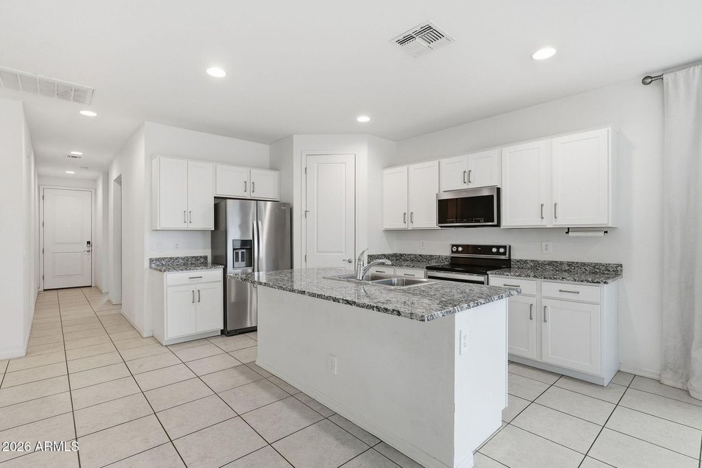 36284 W SAN CLEMENTE Avenue, Maricopa, AZ 85138 — photo 3