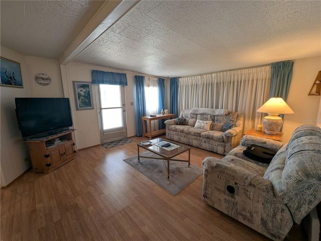 107 48TH AVENUE DRIVE W, Bradenton, FL 34207