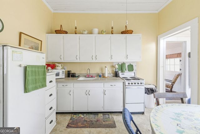 671 Washington Street, Clarkesville, GA 30523