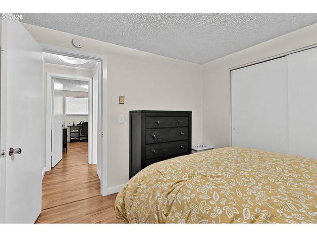 945 MADISON St, Eugene, OR 97402