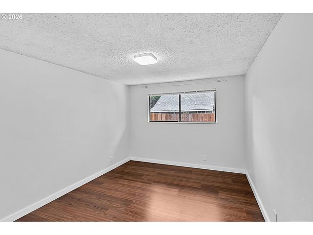 945 MADISON St, Eugene, OR 97402