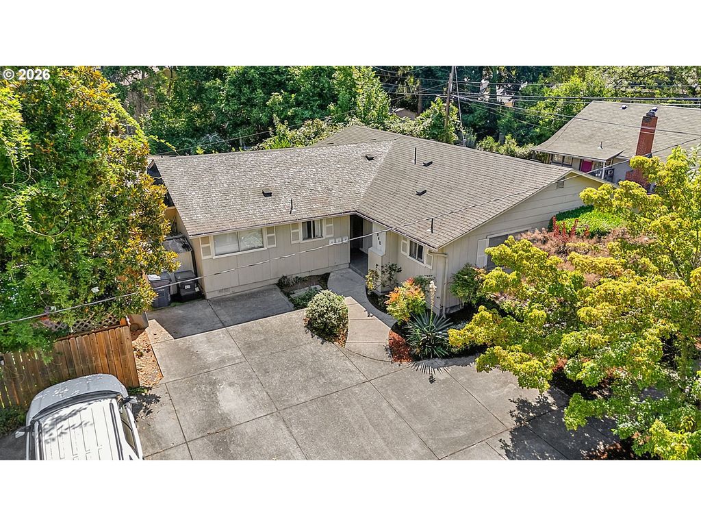945 MADISON St, Eugene, OR 97402