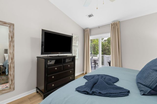850 Ilex Court H, Mount Pleasant, SC 29464