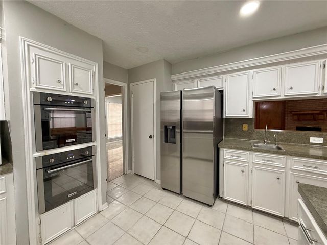 9002 Sabastian Drive, Houston, TX 77083