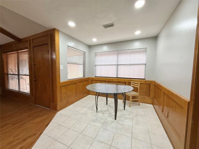 9002 Sabastian Drive, Houston, TX 77083