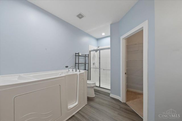 8038 Pinnacle Point Drive, West Chester, OH 45069