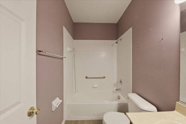 8038 Pinnacle Point Drive, West Chester, OH 45069