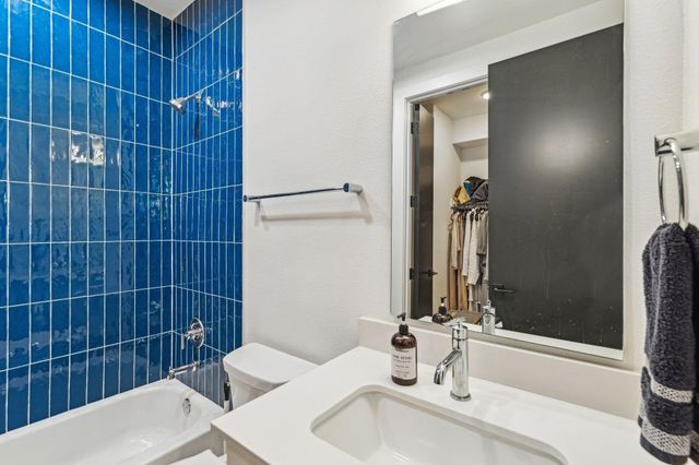 2912 Hawthorne Avenue 101, Dallas, TX 75219