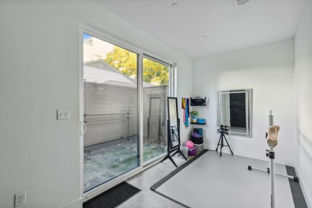 2912 Hawthorne Avenue 101, Dallas, TX 75219