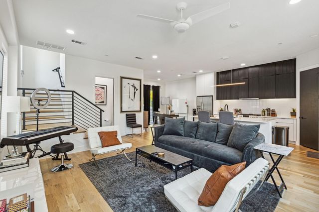 2912 Hawthorne Avenue 101, Dallas, TX 75219