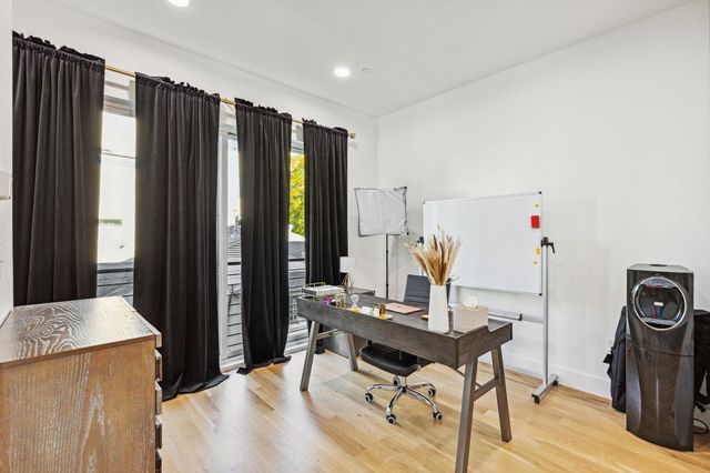 2912 Hawthorne Avenue 101, Dallas, TX 75219