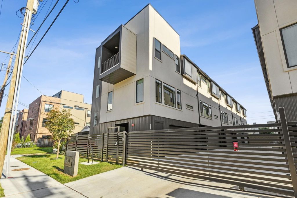 2912 Hawthorne Avenue 101, Dallas, TX 75219