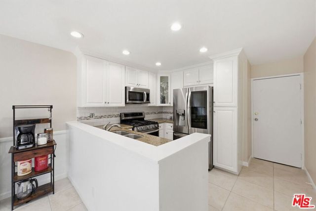 13091 Hubbard Street 5, Sylmar, CA 91342