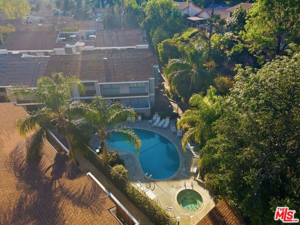 Image 26 of property listing at 13091 Hubbard Street 5, Sylmar, CA 91342