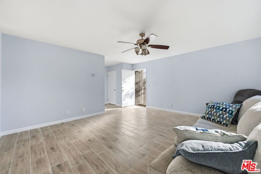 Image 3 of property listing at 13091 Hubbard Street 5, Sylmar, CA 91342