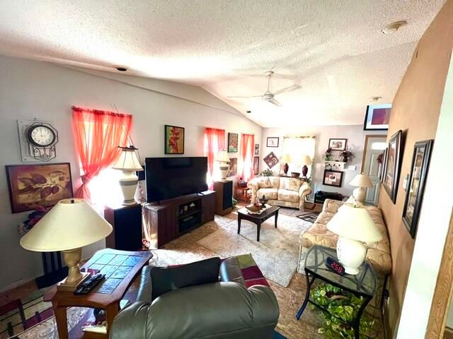 709 Oak Avenue, Muskegon, MI 49442