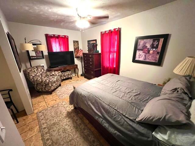 709 Oak Avenue, Muskegon, MI 49442