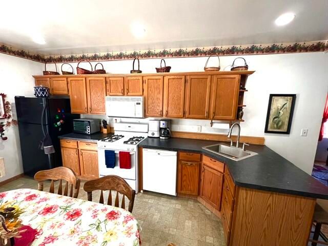 709 Oak Avenue, Muskegon, MI 49442