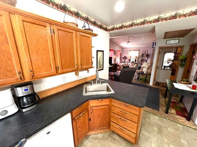 709 Oak Avenue, Muskegon, MI 49442