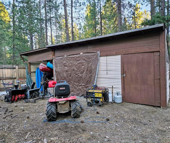 51830 Pine Loop Drive, La Pine, OR 97739